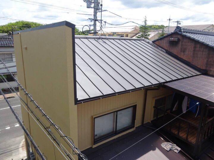 屋根葺き替え　防水シート・新規屋根設置