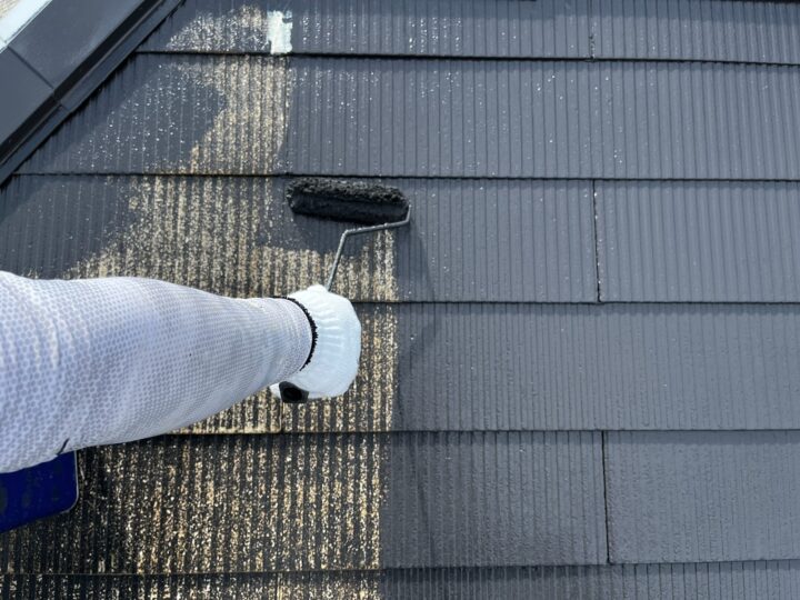 屋根　上塗１回目