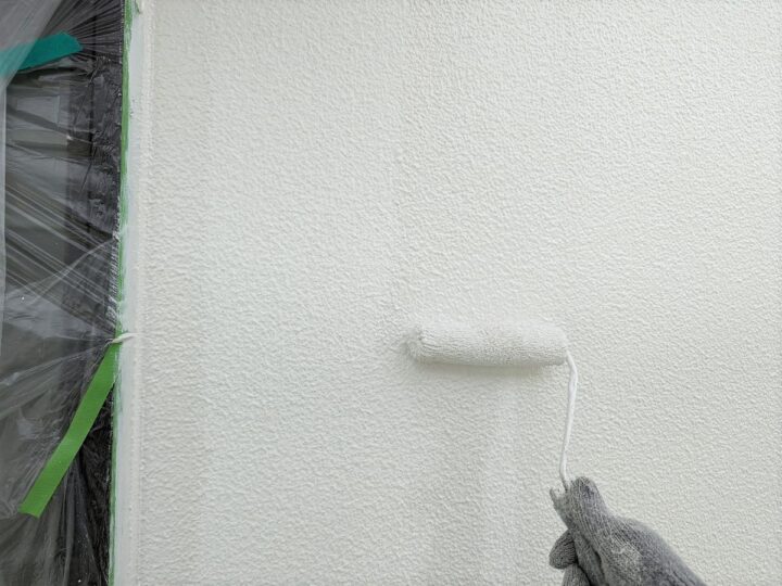 外壁 モルタル 上塗１回目
