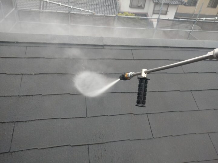屋根　コロニアル　高圧洗浄
