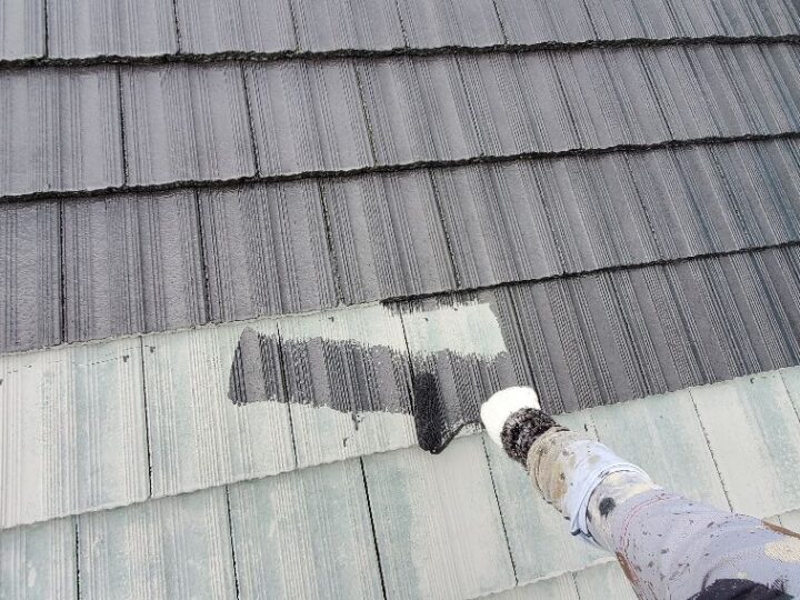 屋根　上塗１回目