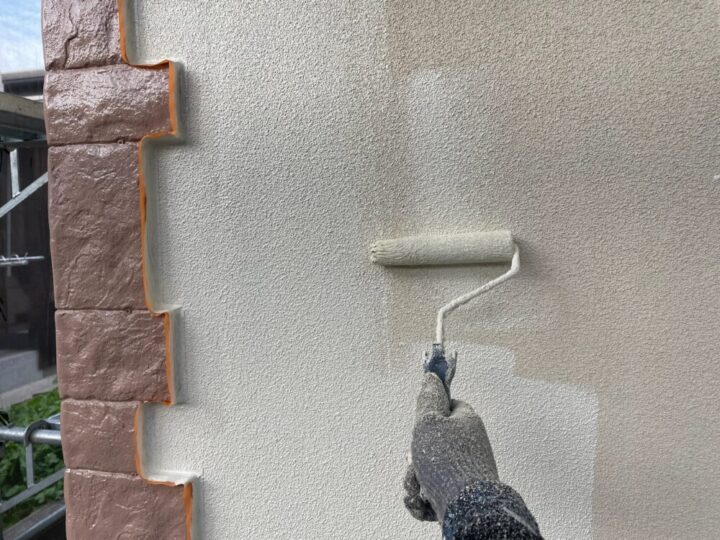 【外壁塗装工事】上塗１回目