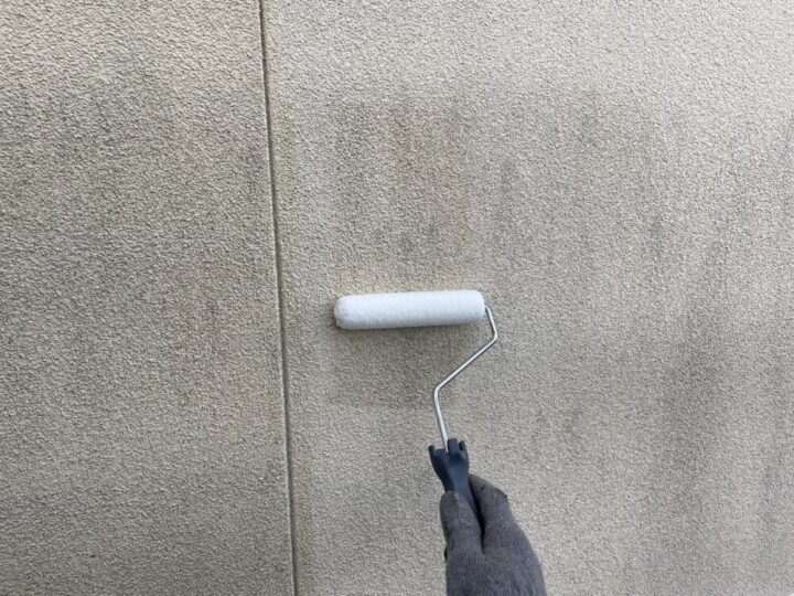 【外壁塗装工事】ｻｲﾃﾞｨﾝｸﾞ カビ除去剤塗布