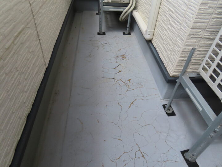 【ベランダFRP防水工事】施工前