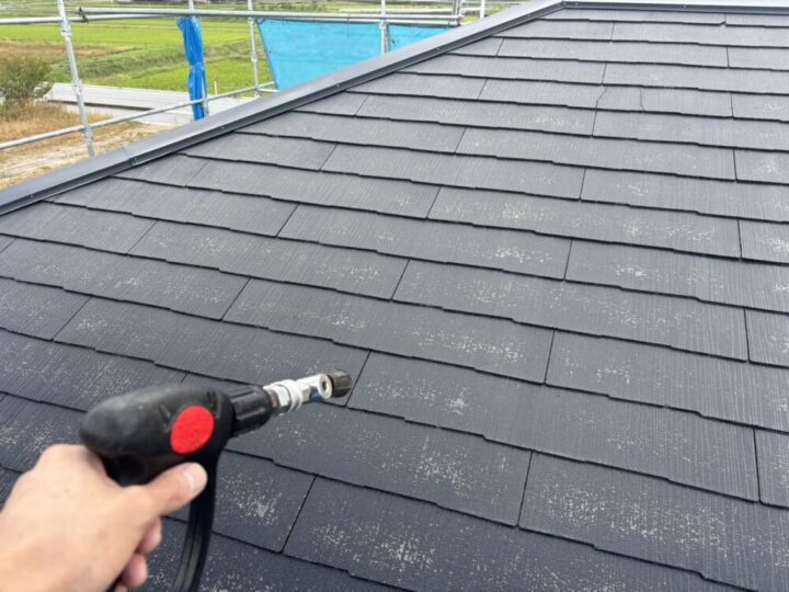 【屋根塗装工事】高圧洗浄